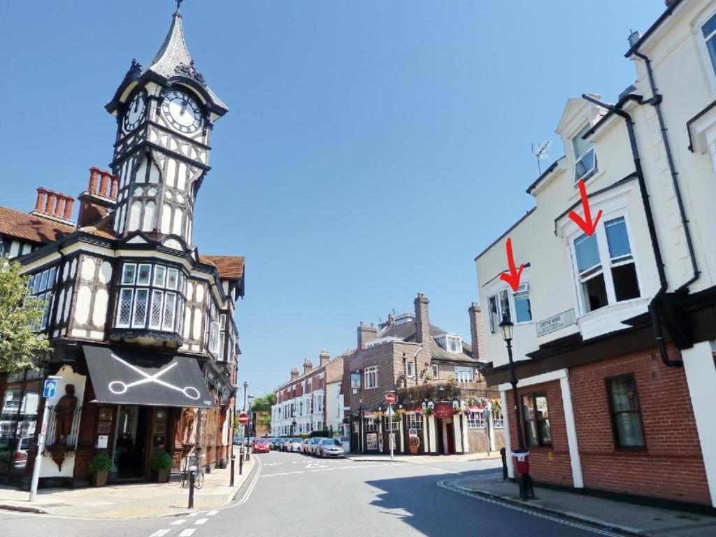 The Clock Tower Apartment - Spacious, Modern, 2 Bed Room Apartment , Southsea With Free Parking - Sleeps 4 Портсмут Екстер'єр фото