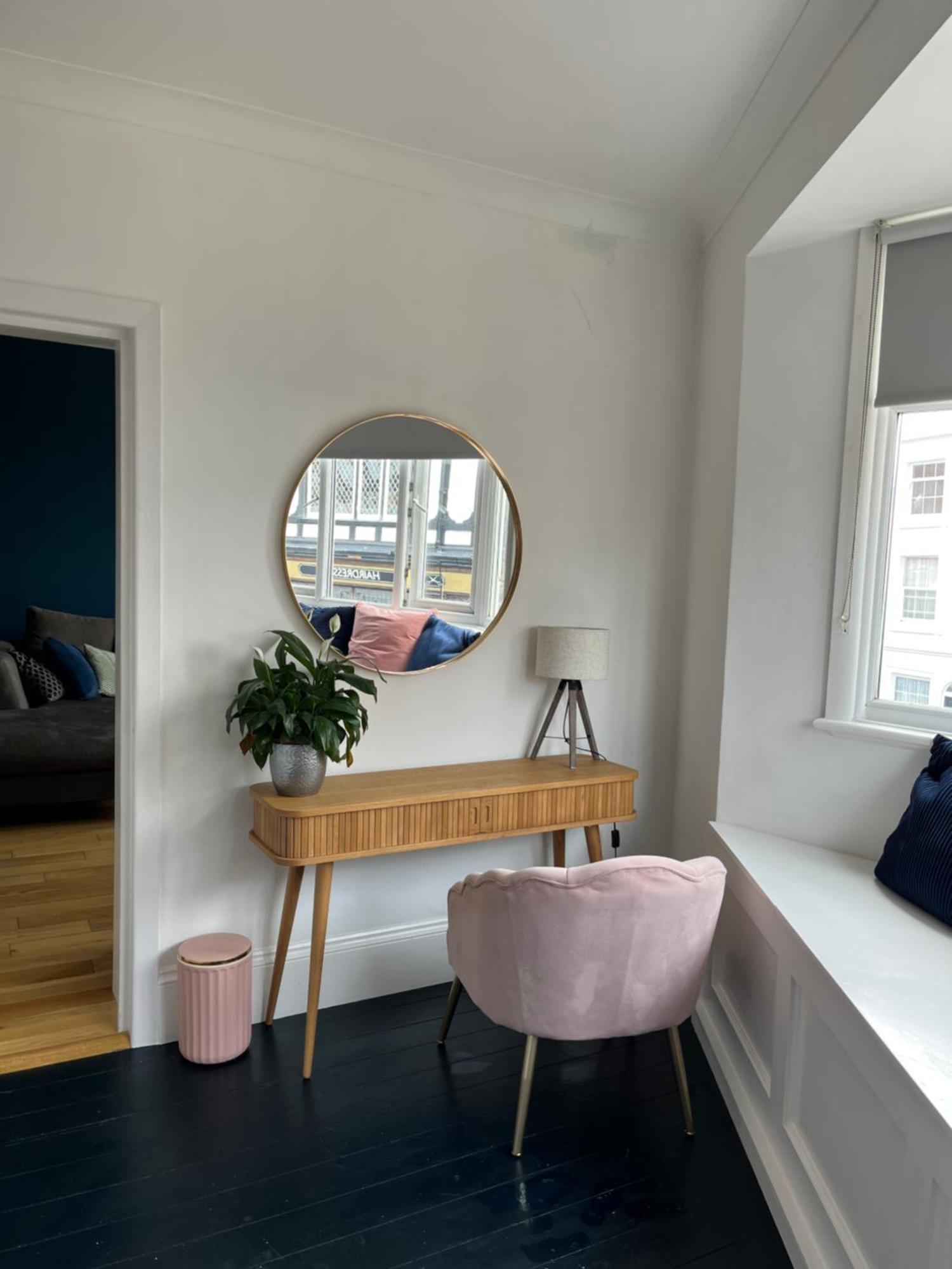The Clock Tower Apartment - Spacious, Modern, 2 Bed Room Apartment , Southsea With Free Parking - Sleeps 4 Портсмут Екстер'єр фото